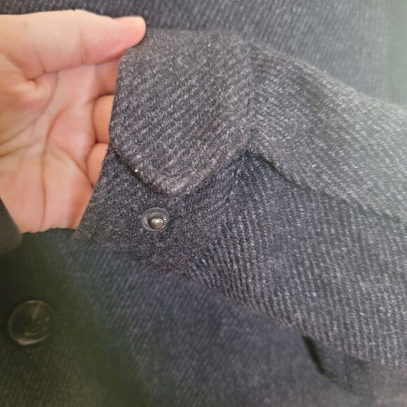 Daniel Cremieux Charcoal Gray Wool Men's Coat Double Closure Size Large - Picture 8 of 15